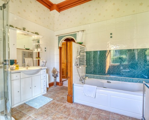 The Old Bankhouse Bathroom